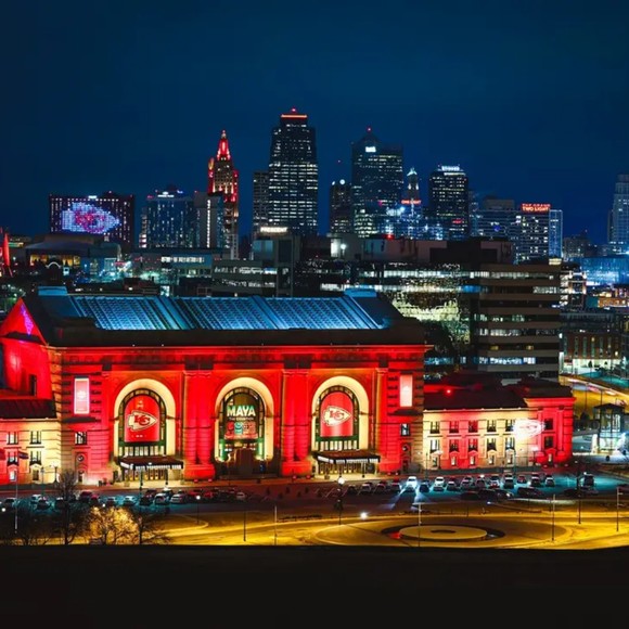 Meet your Posher, Lois - Picture 1 of 1